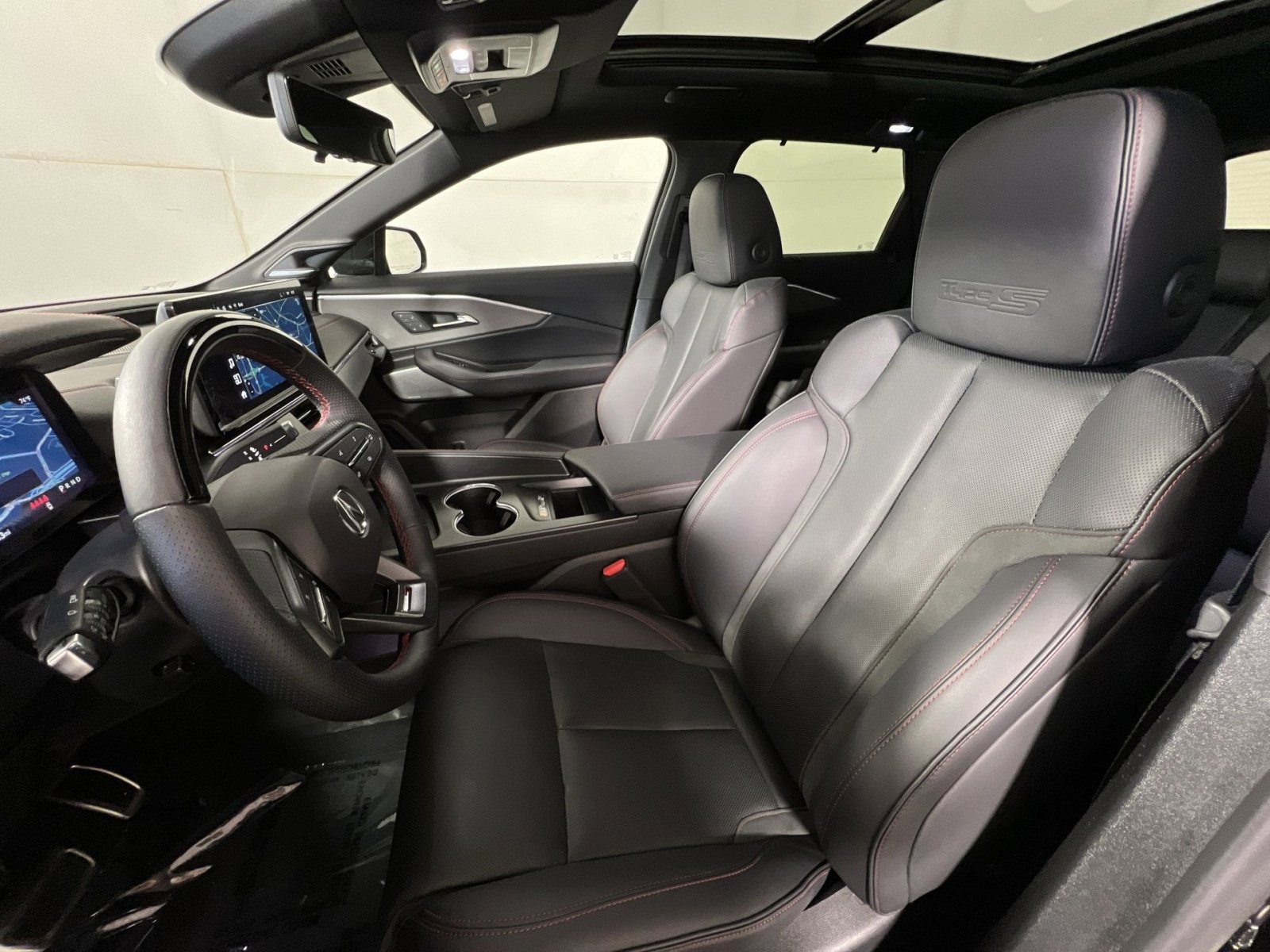 Used 2024 Acura ZDX Type S image 13