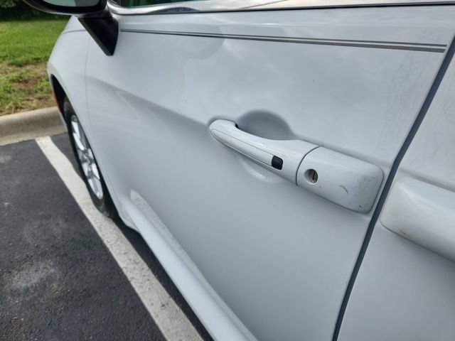 Used 2022 Chrysler Voyager LX FWD image 19