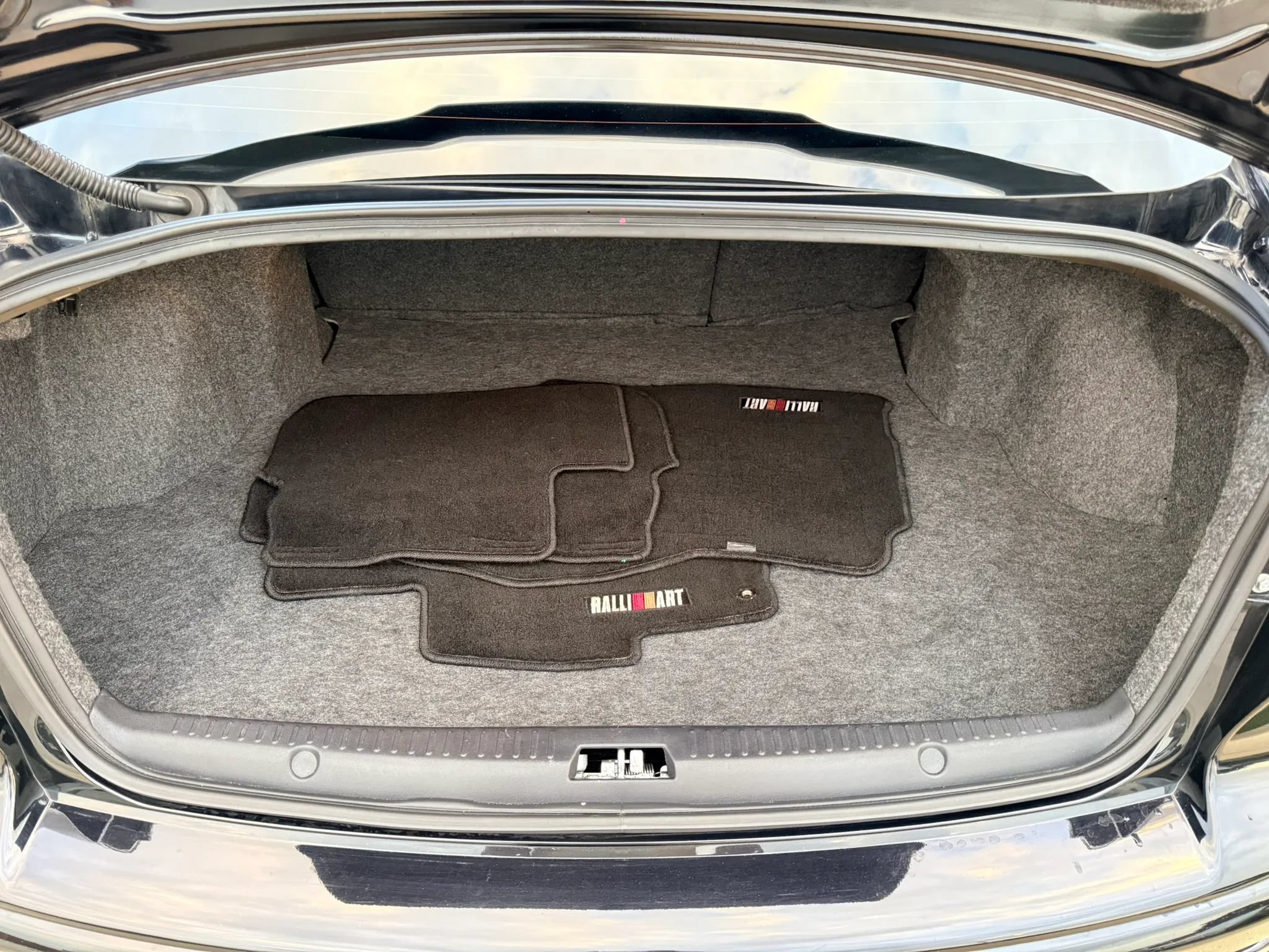 Used 2014 Mitsubishi Lancer Ralliart AWD/4WD image 28