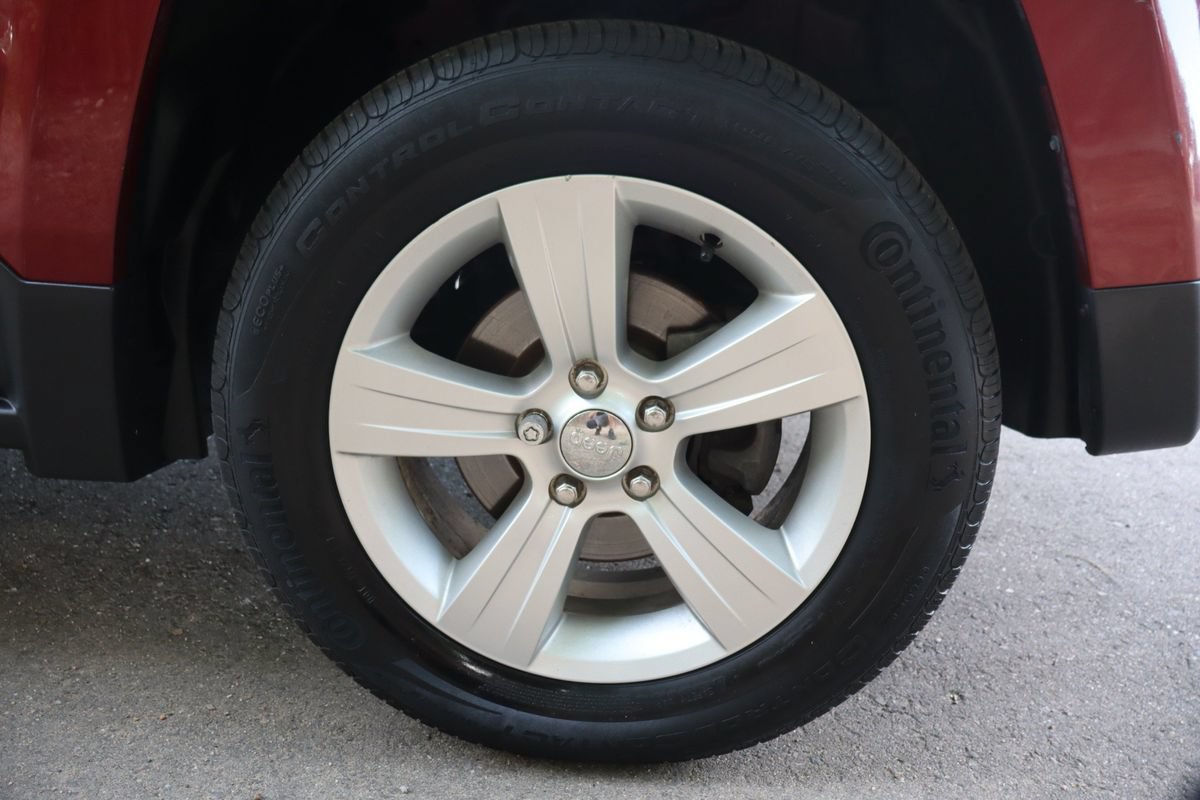 Used 2015 Jeep Patriot Limited w/ Sun/Sound Group FWD image 43