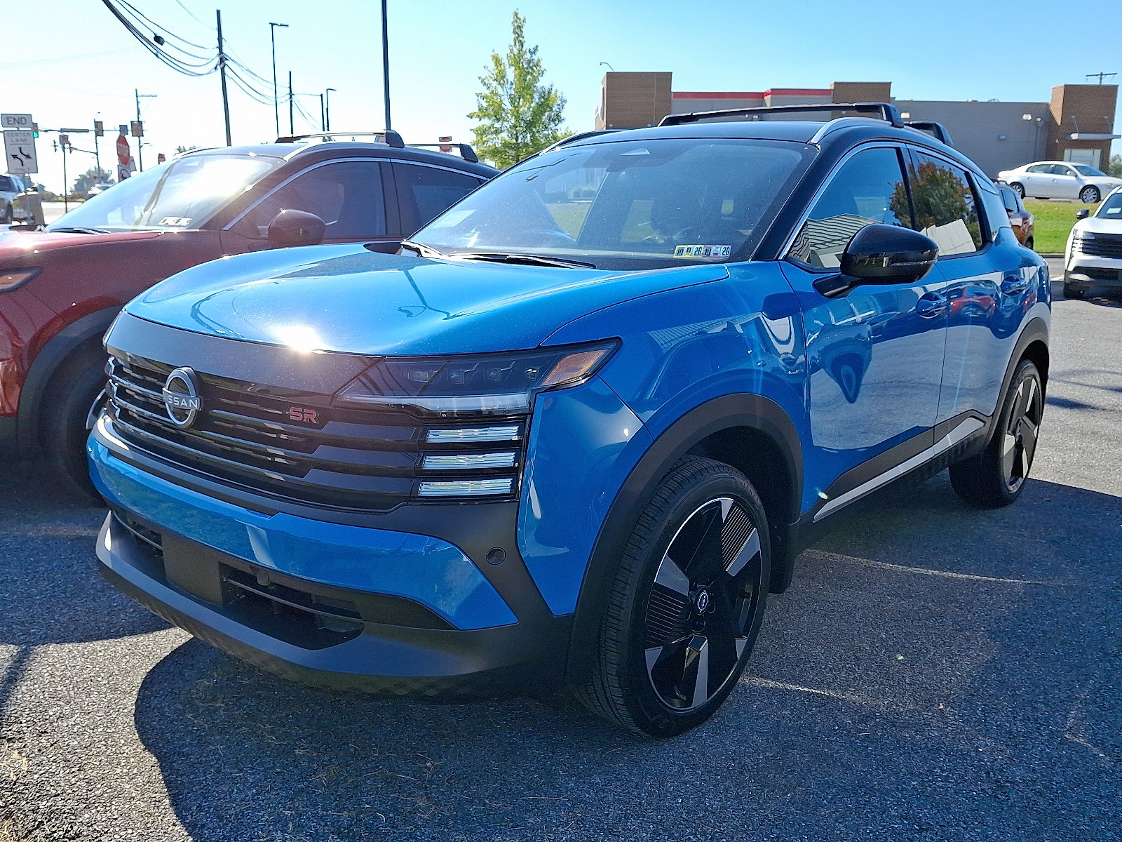 New 2026 Nissan Kicks SR w/ Cold Weather Package image 3