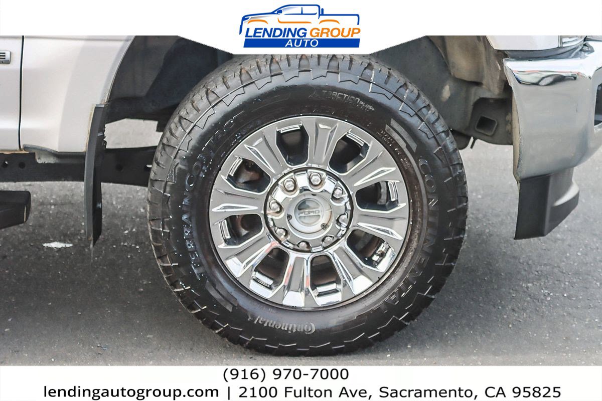 Used 2017 Ford F250 Lariat w/ Chrome Package image 9