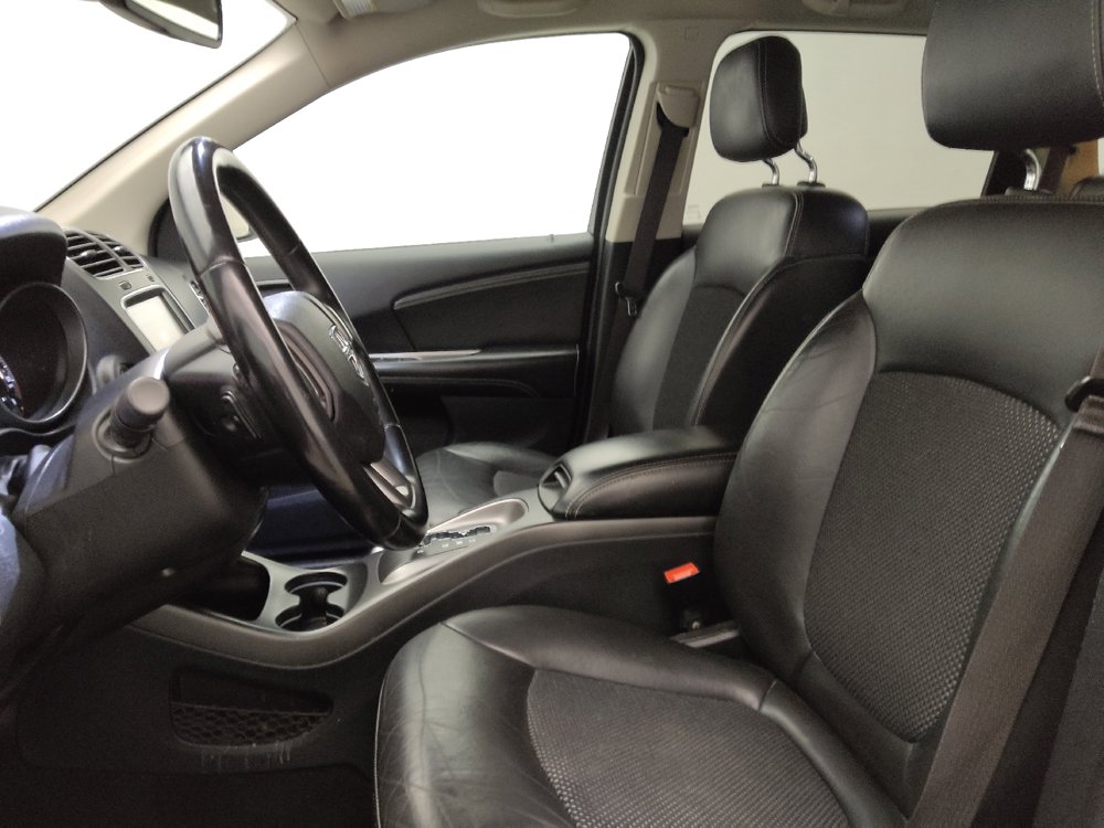 Used 2019 Dodge Journey Crossroad FWD image 17