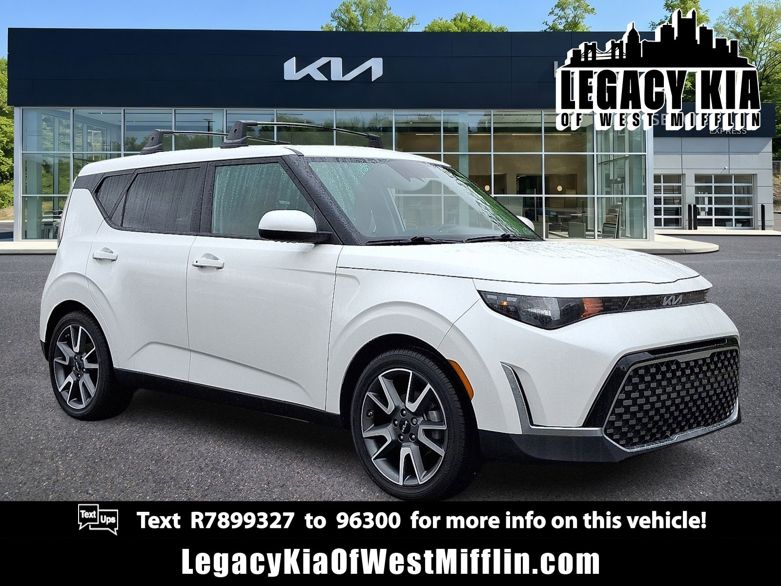 Used 2024 Kia Soul EX w/ Option Group 015 FWD image 1