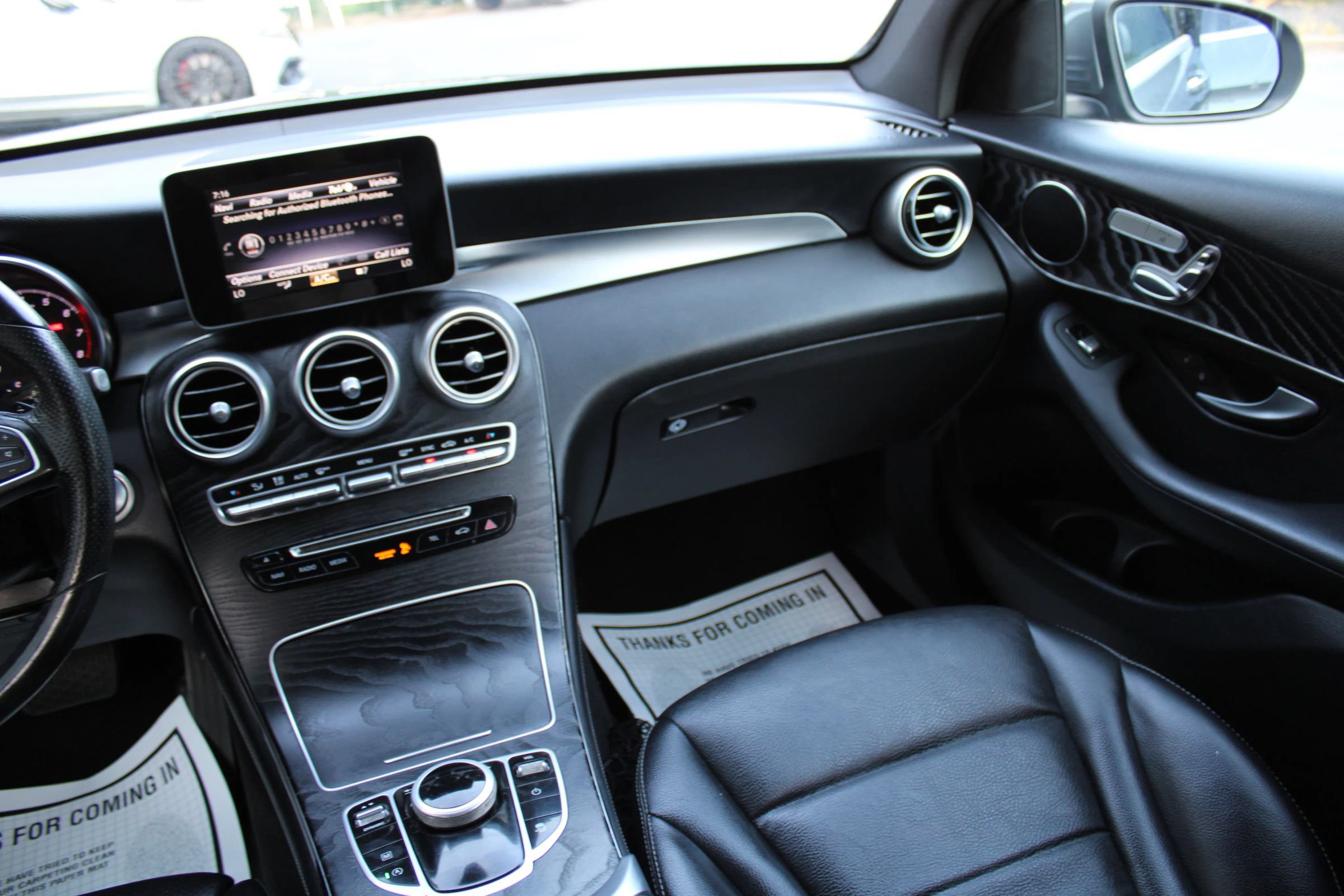 Used 2018 Mercedes-Benz GLC 300 4MATIC image 15