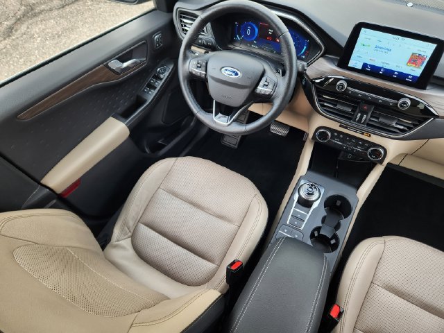 Certified 2020 Ford Escape Titanium AWD/4WD image 12