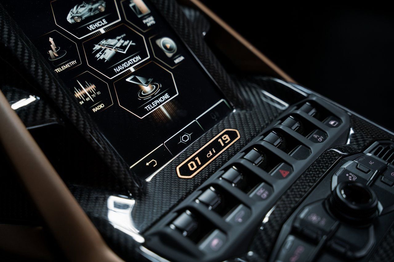 Used 2021 Lamborghini Sian Roadster image 67