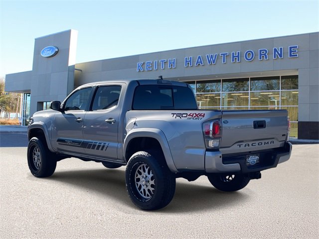 Used 2021 Toyota Tacoma TRD Sport w/ Technology Package image 4