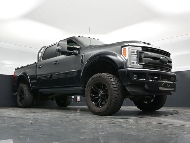 Used 2018 Ford F250 Lariat w/ Lariat Ultimate Package AWD/4WD image 53