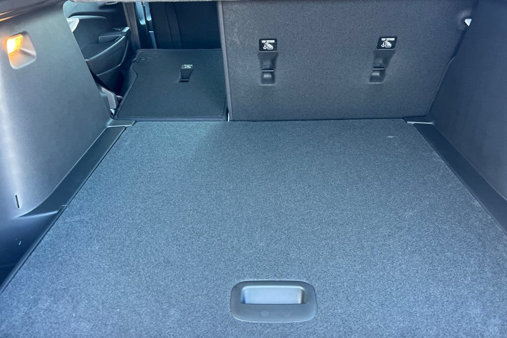 New 2026 Chevrolet Trax RS w/ Sunroof Package FWD image 12
