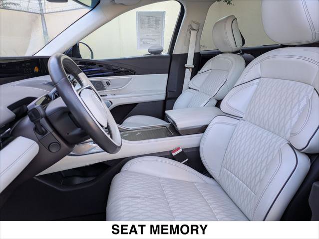 Used 2024 Lincoln Nautilus Black Label w/ Jet Appearance Package (87T) image 21