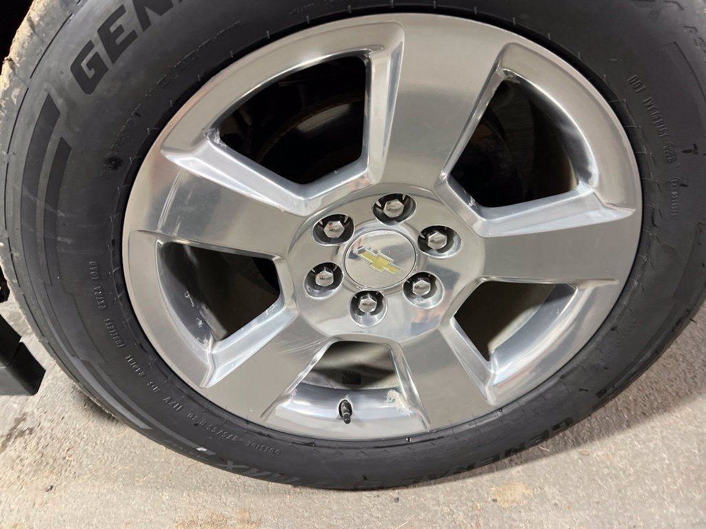 Used 2018 Chevrolet Silverado 1500 LT w/ All Star Edition AWD/4WD image 36