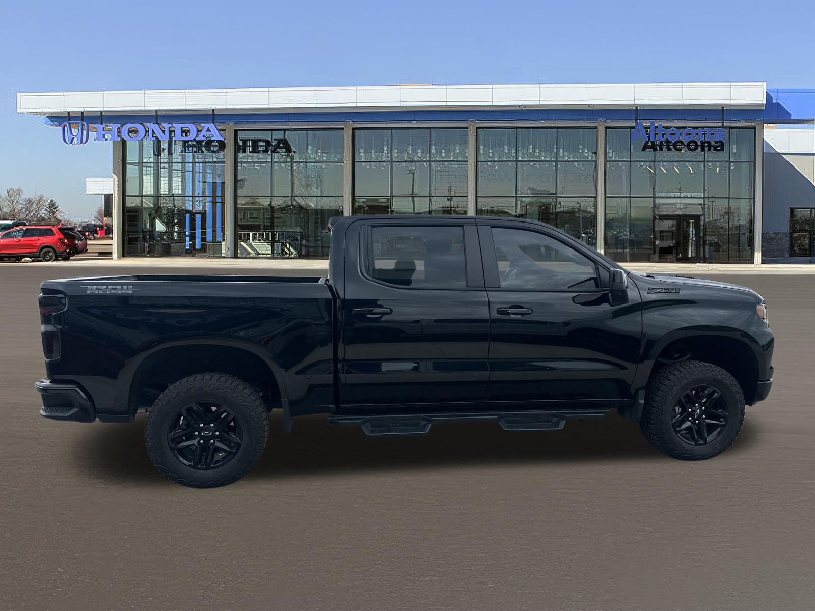 Used 2023 Chevrolet Silverado 1500 LT Trail Boss w/ LT Trail Boss Premium Package AWD/4WD image 5