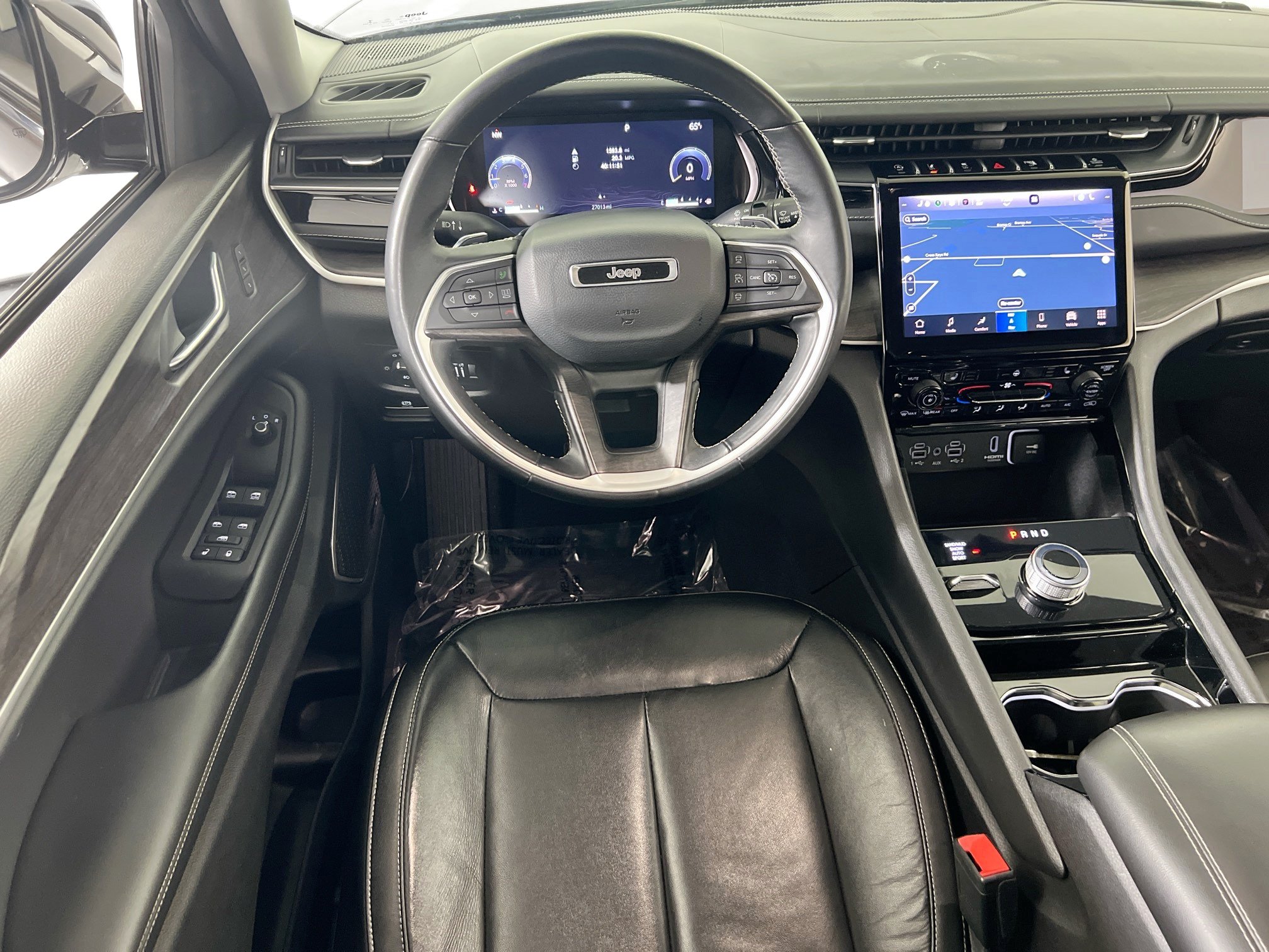 Used 2022 Jeep Grand Cherokee Limited AWD/4WD image 22