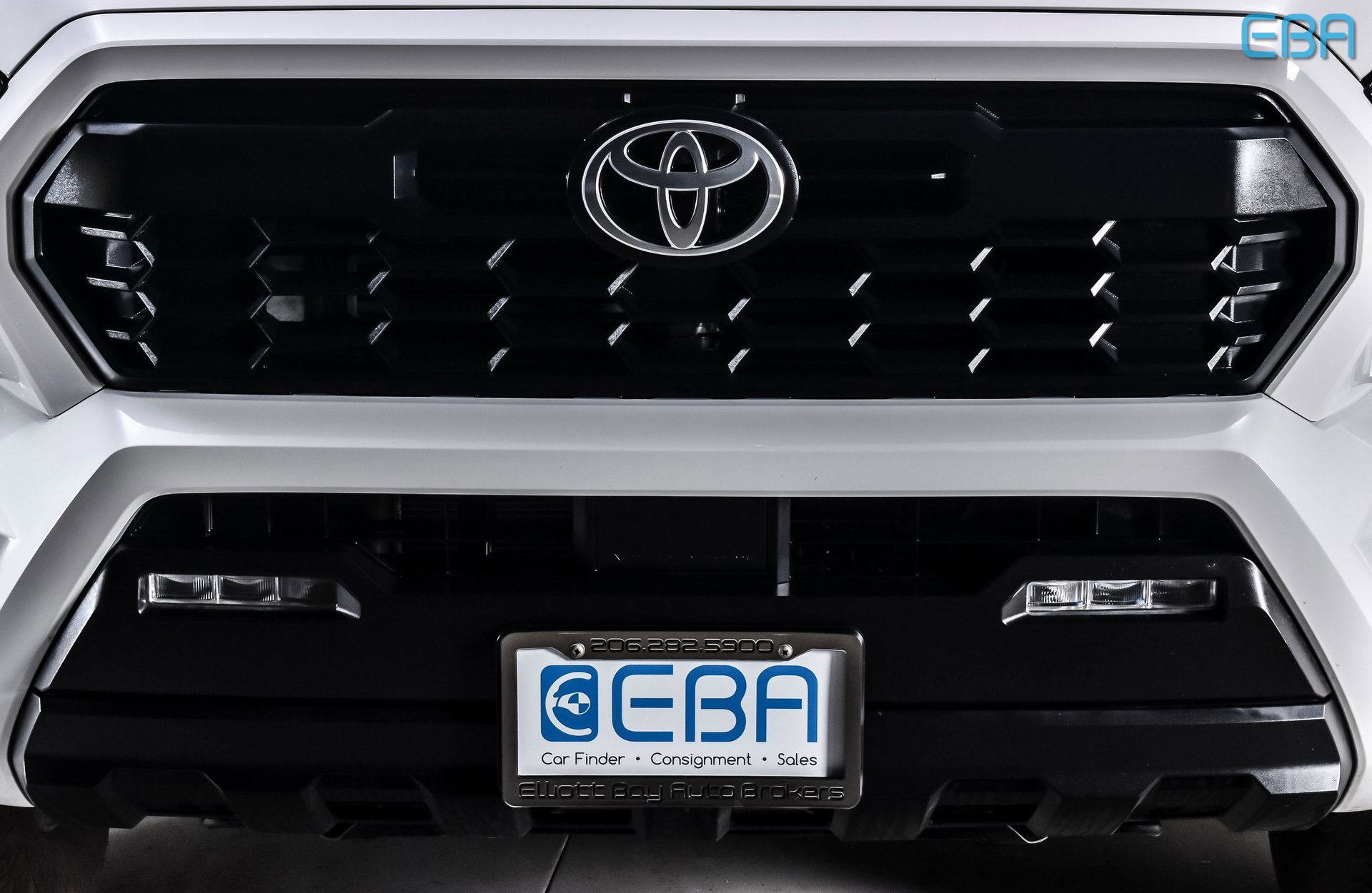 Used 2025 Toyota Tacoma TRD Off-Road image 7