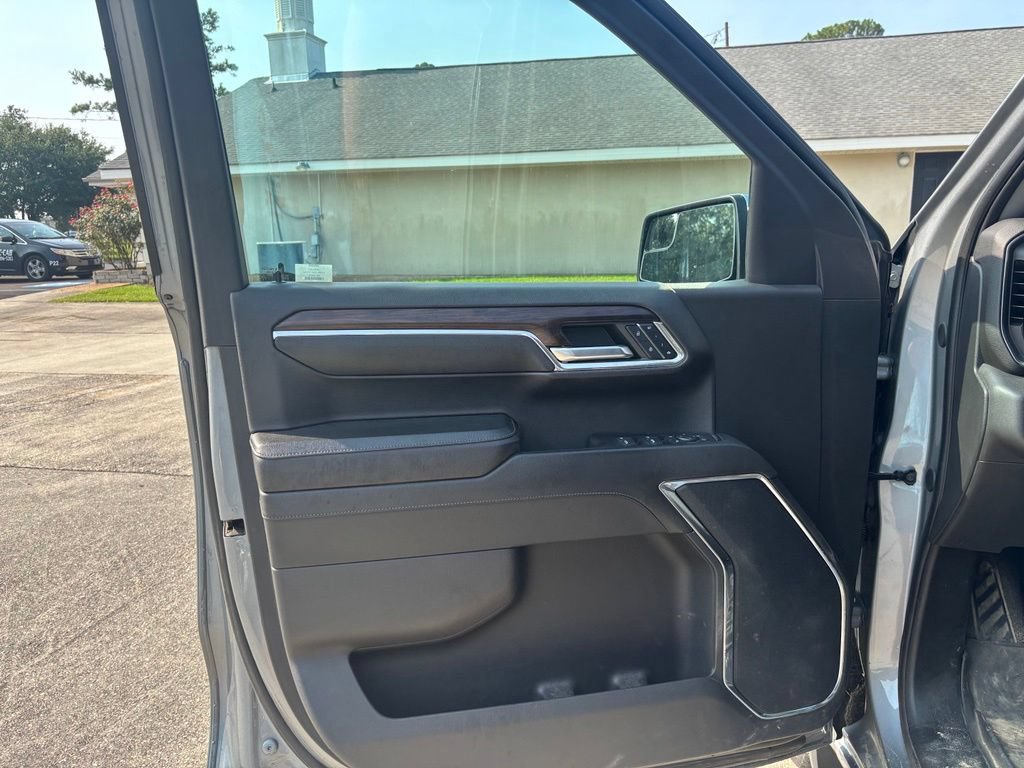 Used 2024 GMC Sierra 1500 SLT AWD/4WD image 10