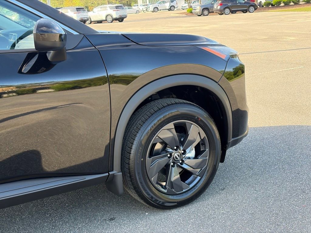 New 2026 Nissan Rogue SV FWD image 8