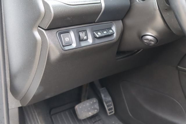 Used 2023 GMC Acadia Denali FWD image 26