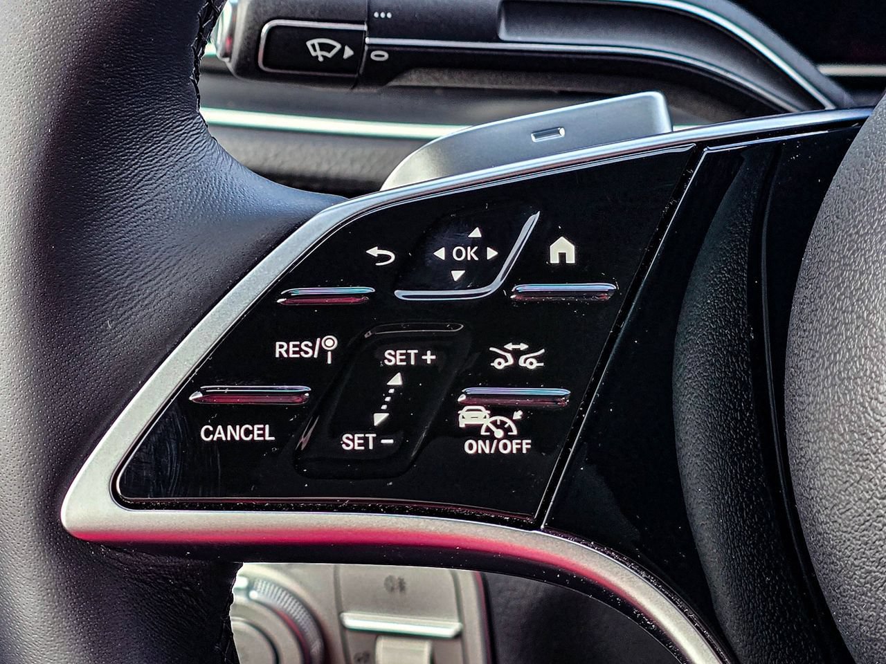 New 2026 Mercedes-Benz GLE 450 4MATIC Coupe image 25