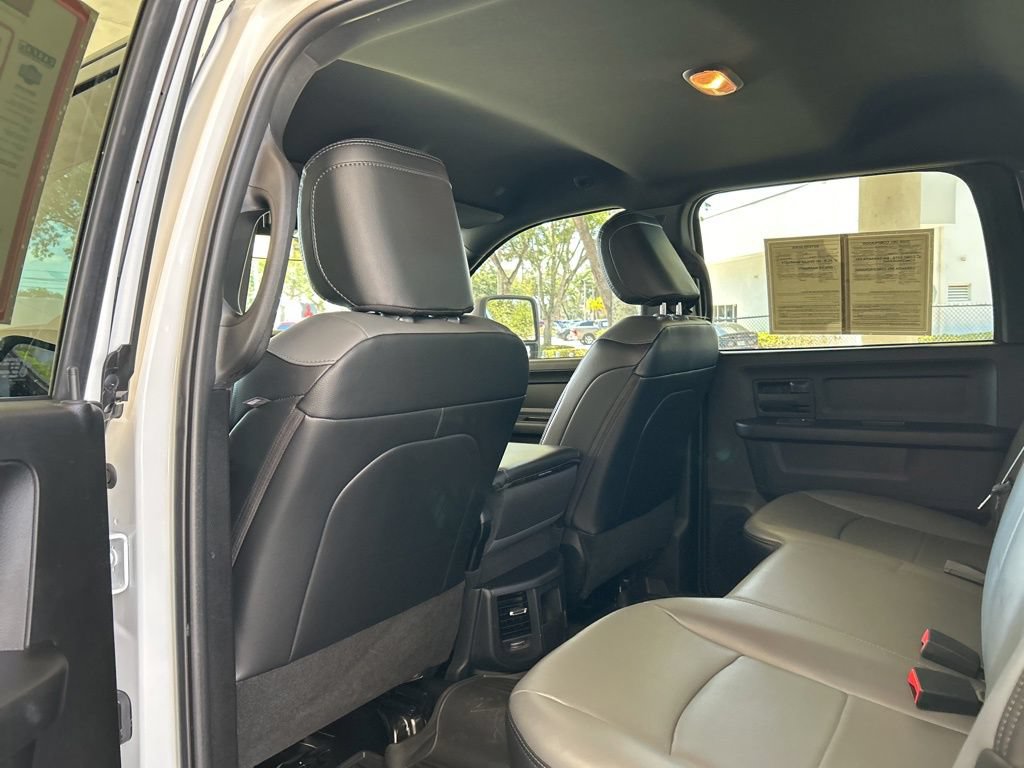 Used 2025 RAM 3500 Tradesman w/ Chrome Appearance Group AWD/4WD image 42