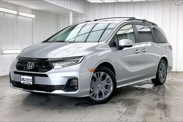 Certified 2026 Honda Odyssey Touring image 2
