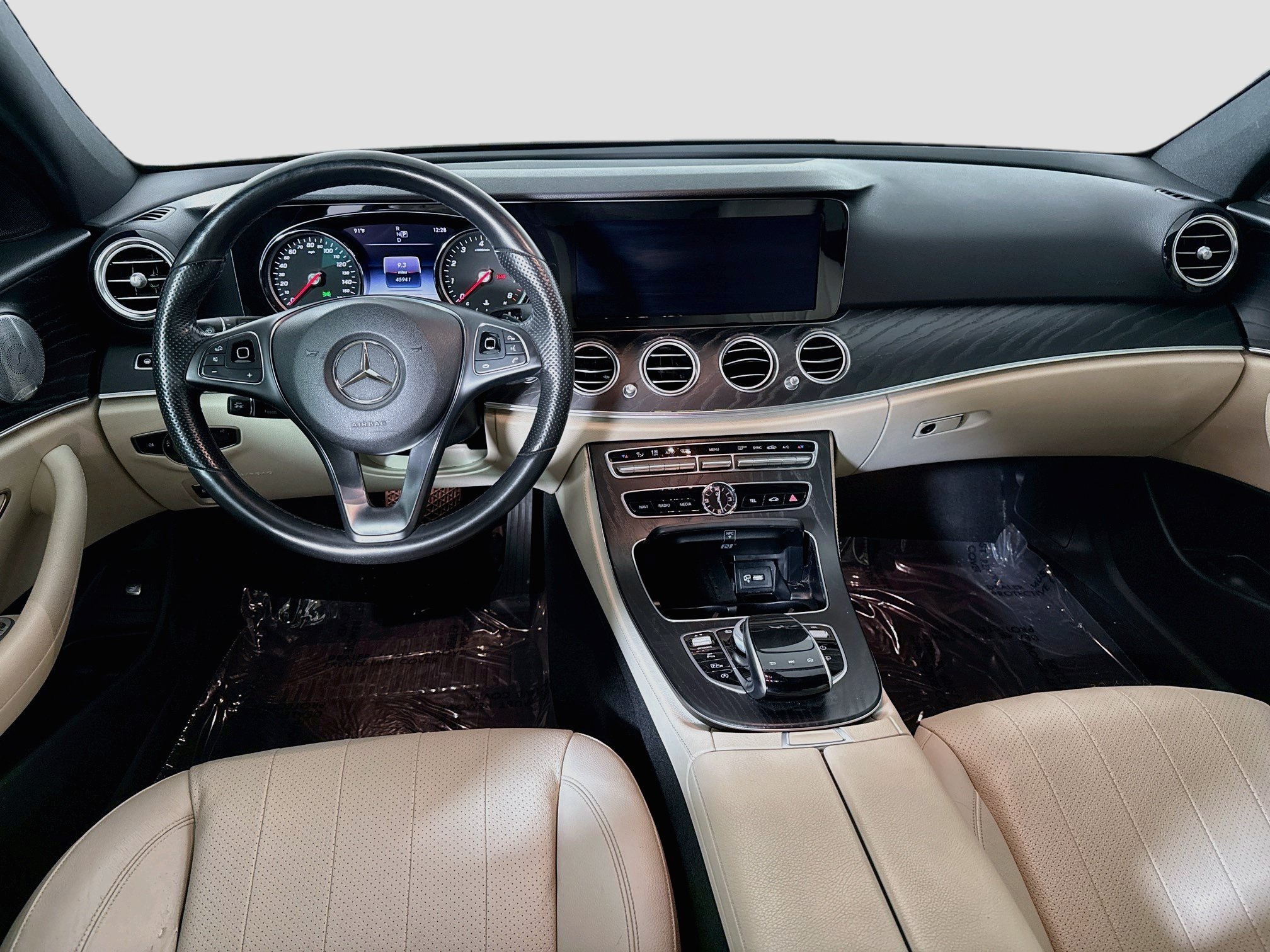 Used 2018 Mercedes-Benz E 300 w/ Premium 3 Package (Q03) image 17