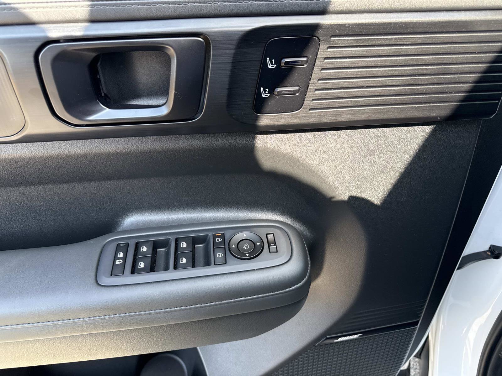 Used 2024 Hyundai Santa Fe Calligraphy image 18