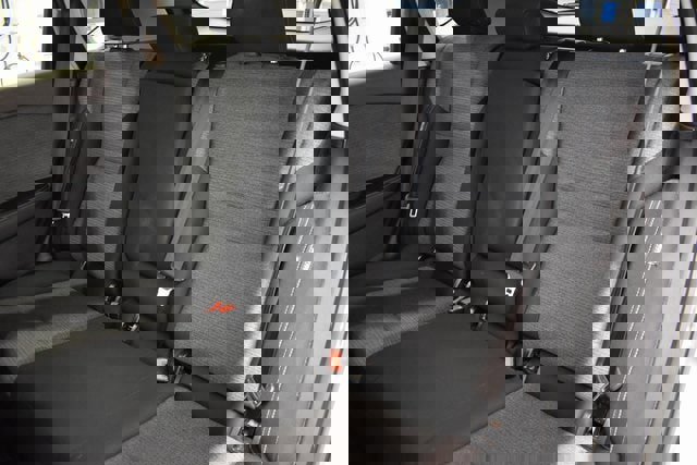 Used 2023 Nissan Rogue SV image 7