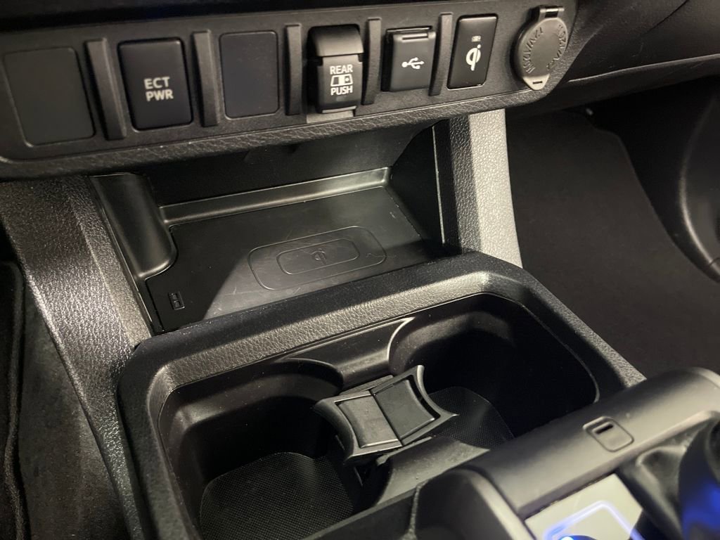 Certified 2023 Toyota Tacoma TRD Off-Road AWD/4WD image 30