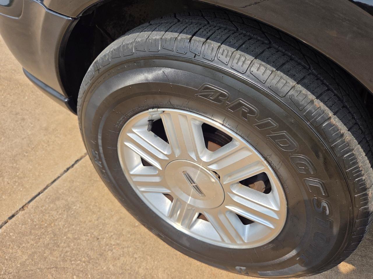 Used 2002 Lincoln Blackwood RWD image 20