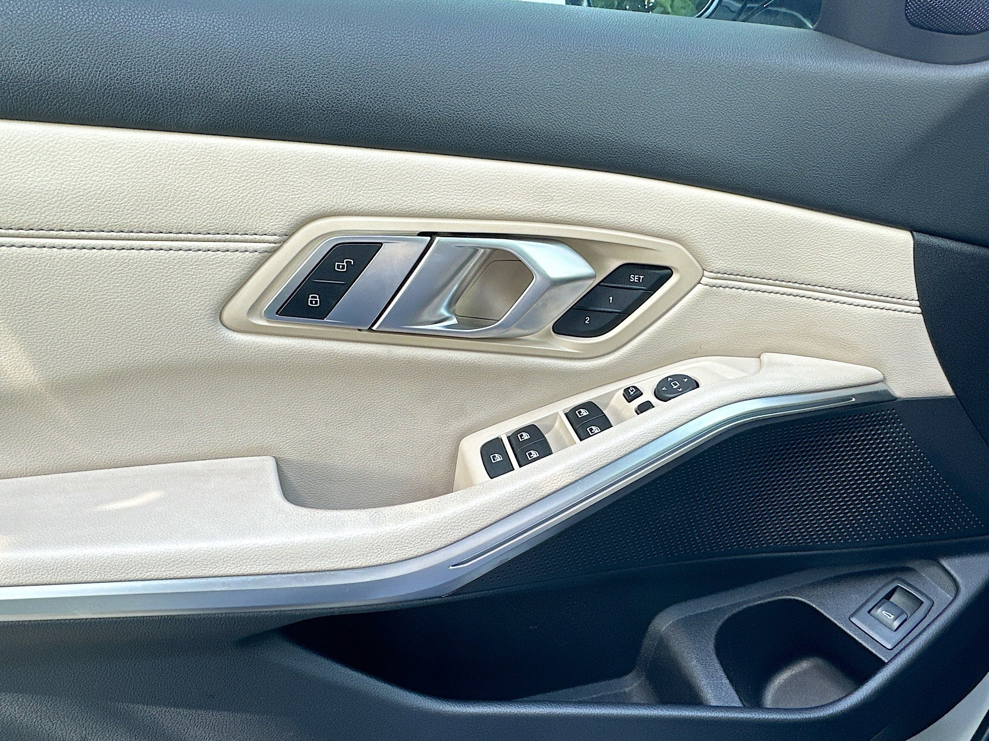 Used 2021 BMW 330i Sedan w/ Convenience Package image 4