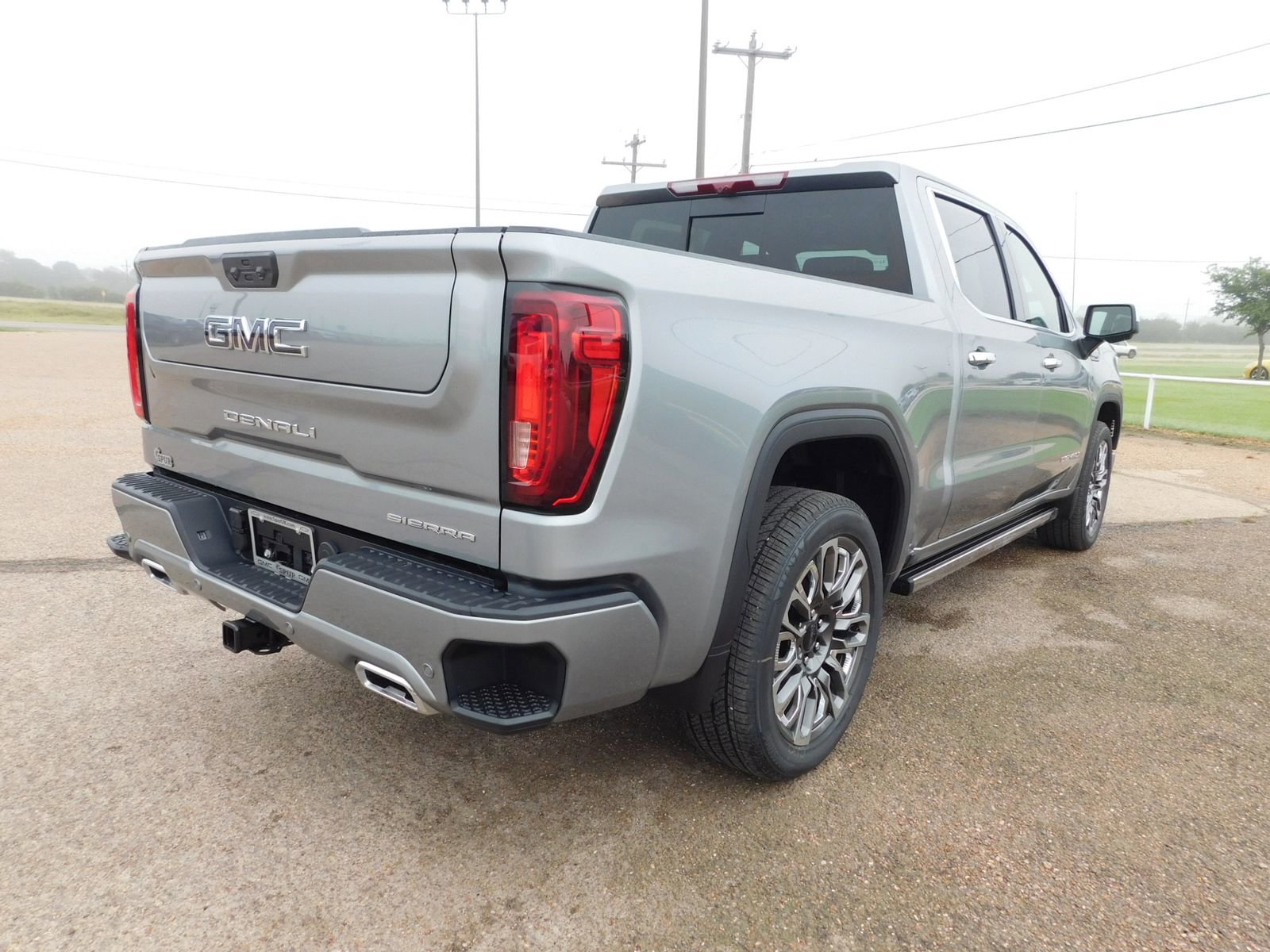 New 2025 GMC Sierra 1500 Denali Ultimate image 2