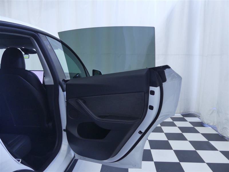 Used 2024 Tesla Model Y Long Range AWD/4WD image 26