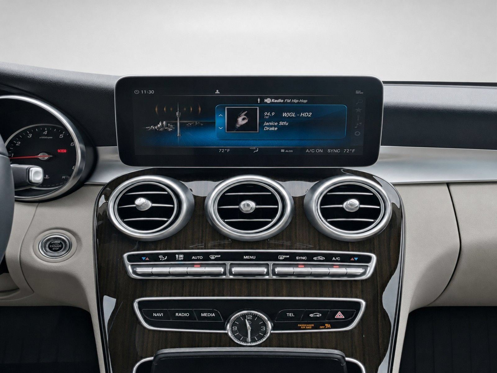Used 2019 Mercedes-Benz C 300 Sedan image 20
