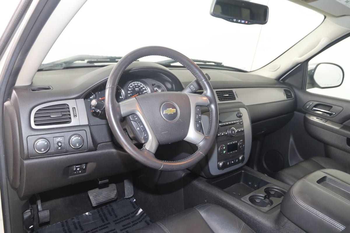 Used 2012 Chevrolet Silverado 1500 LTZ w/ LTZ White Diamond Edition AWD/4WD image 22