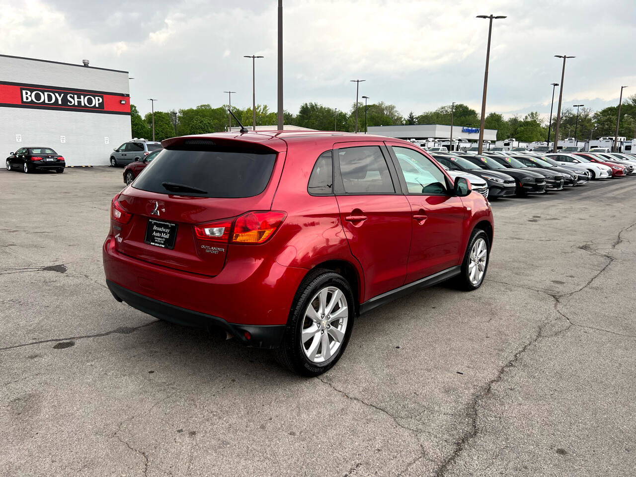 Used 2015 Mitsubishi Outlander Sport ES image 2