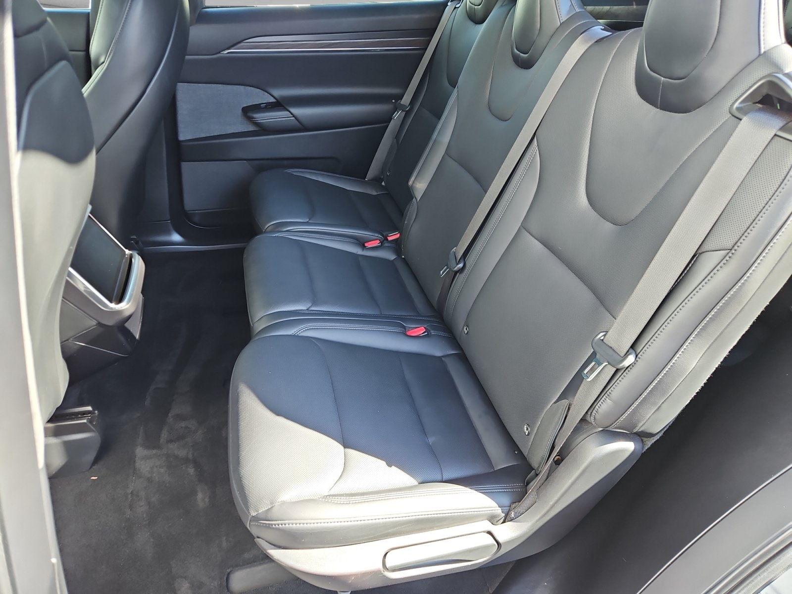 Used 2022 Tesla Model X AWD/4WD image 14