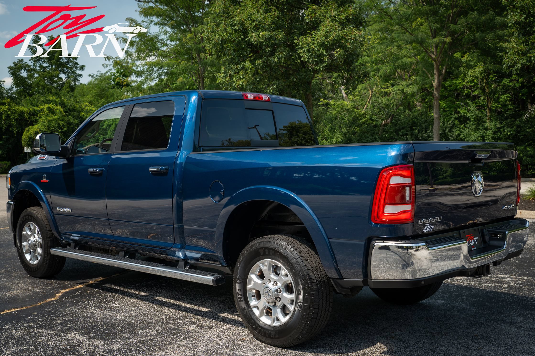 Used 2022 RAM 2500 Laramie AWD/4WD image 2