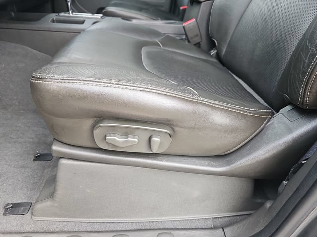 Used 2019 Nissan Frontier PRO-4X w/ Pro-4x Luxury Package AWD/4WD image 18
