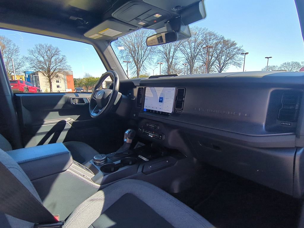 Used 2025 Ford Bronco Big Bend image 32