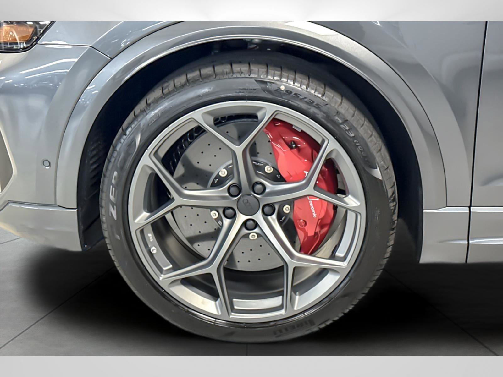 New 2026 Audi RS Q8 performance image 25