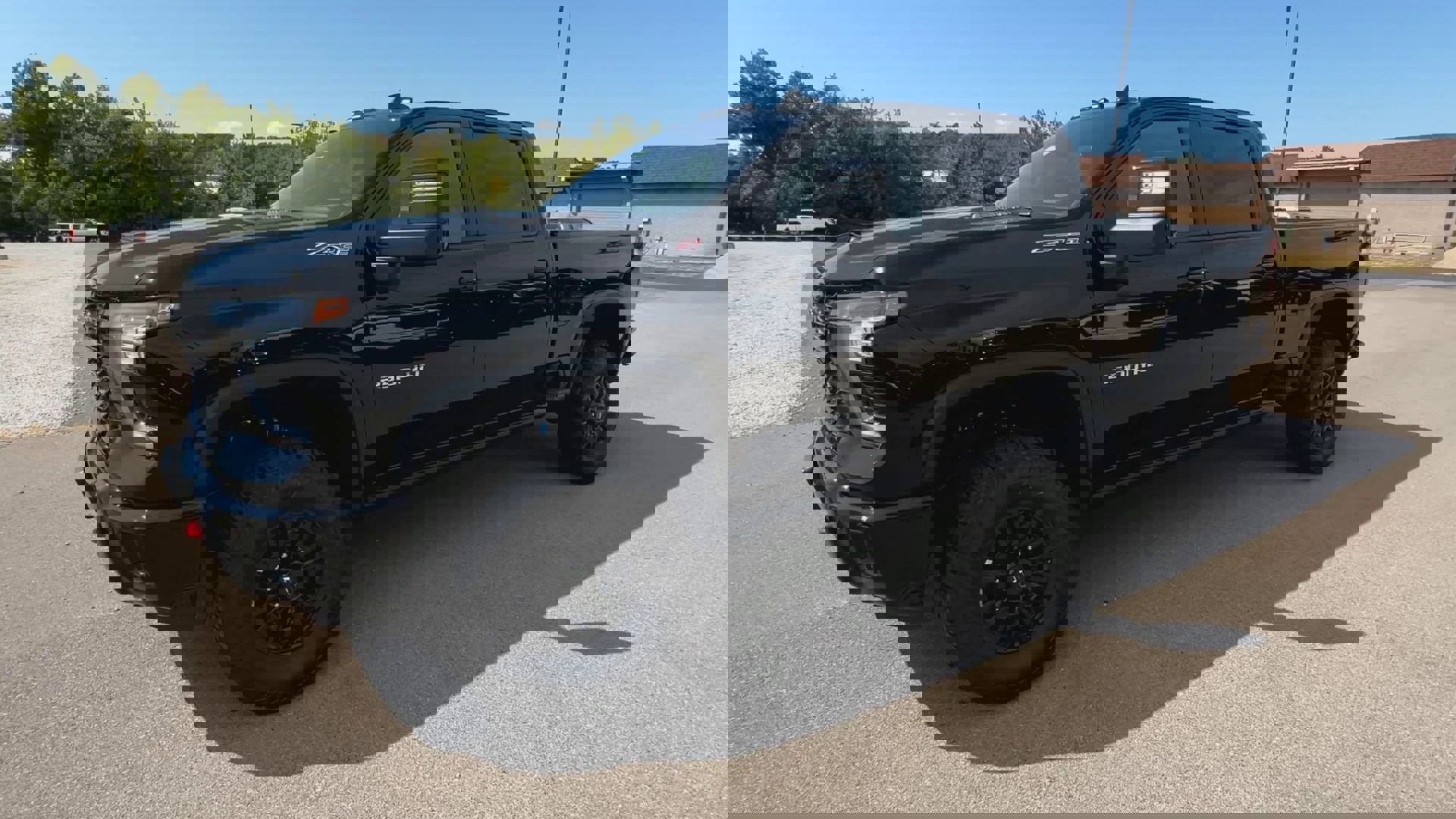 New 2025 Chevrolet Silverado 2500 ZR2 w/ Technology Package image 40