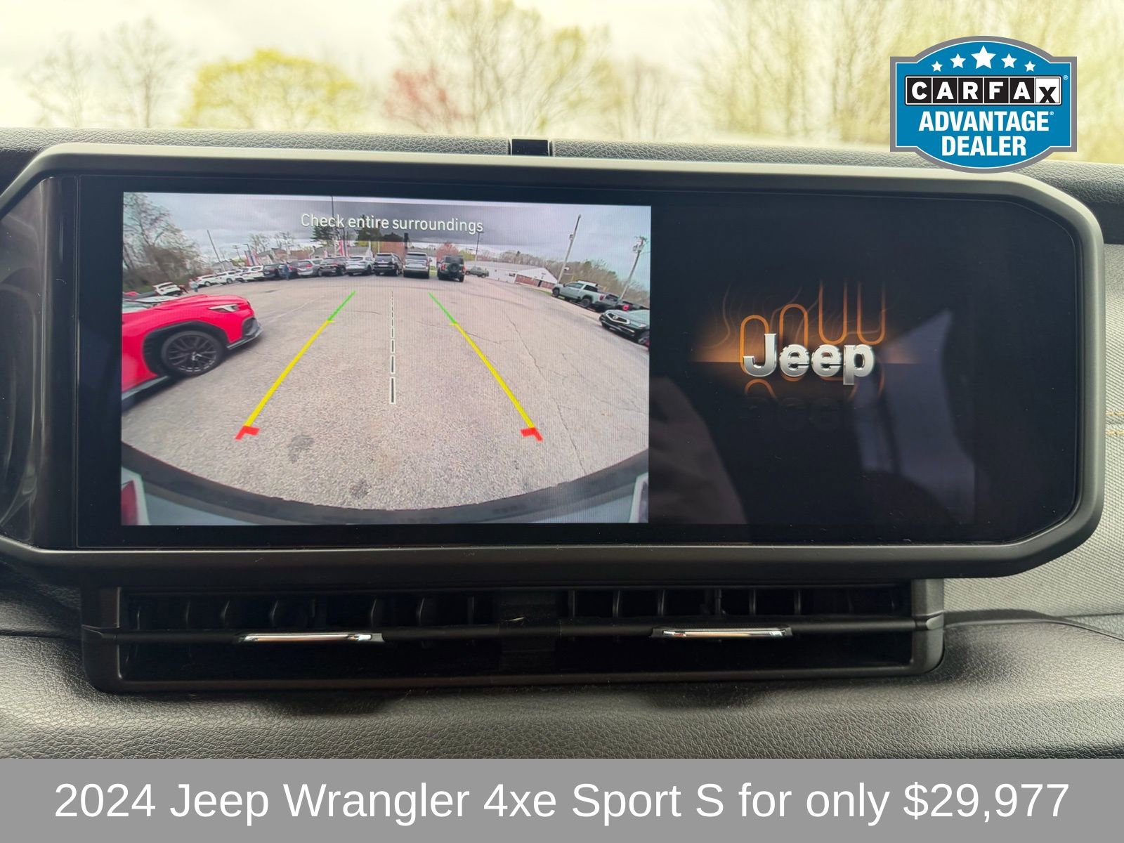 Used 2024 Jeep Wrangler Unlimited image 16