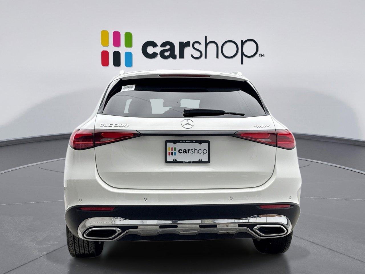 Used 2025 Mercedes-Benz GLC 300 4MATIC image 4