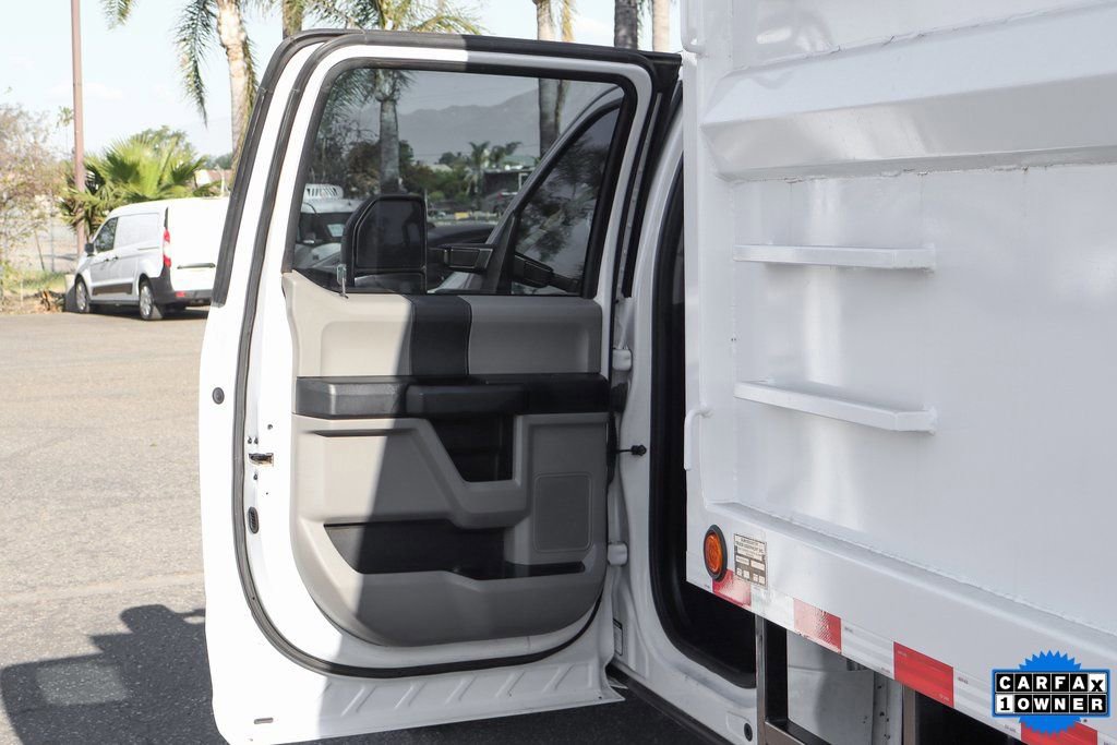 Used 2017 Ford F450 XL w/ Power Equipment Group image 32