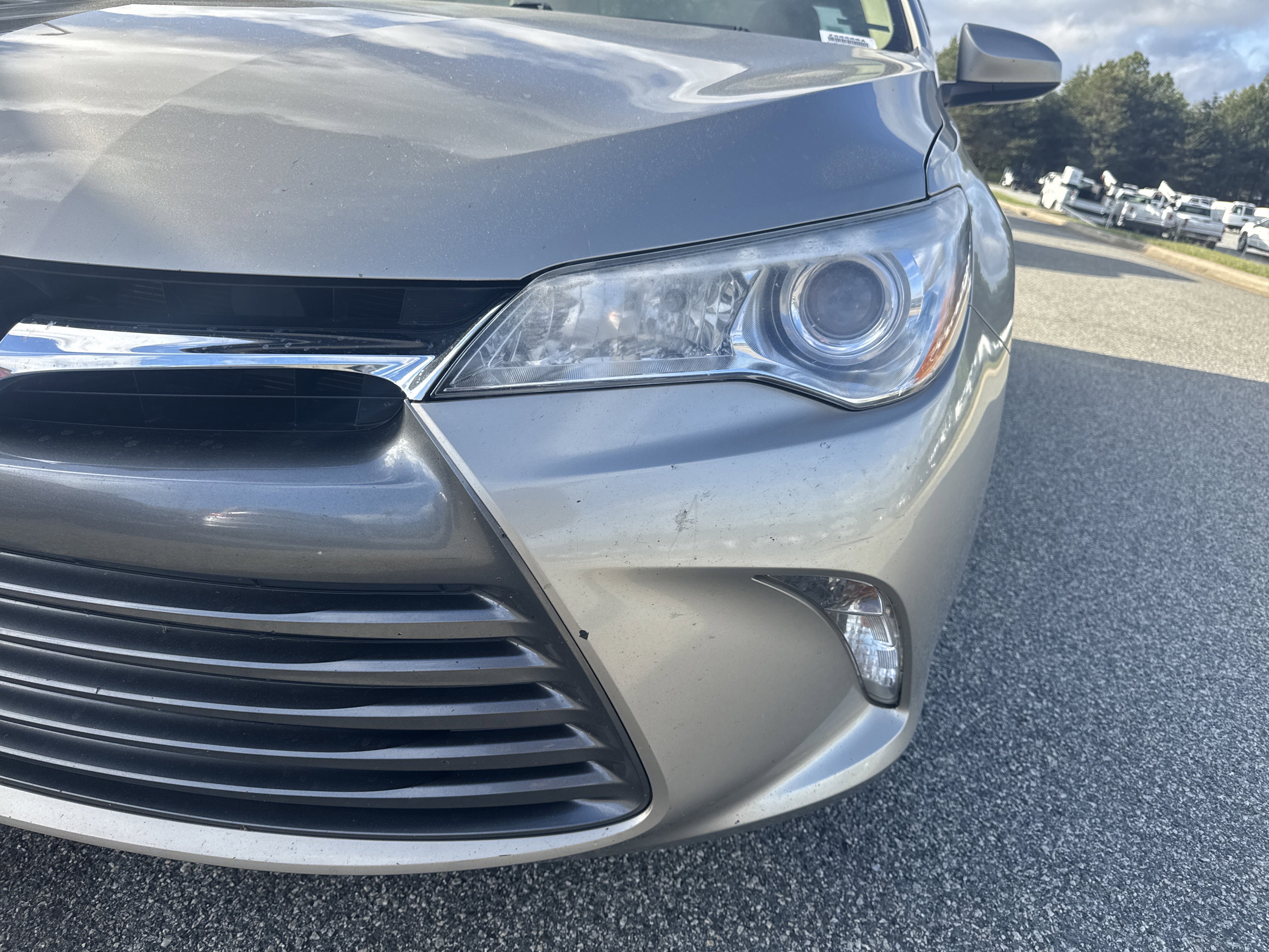 Used 2017 Toyota Camry LE FWD image 6