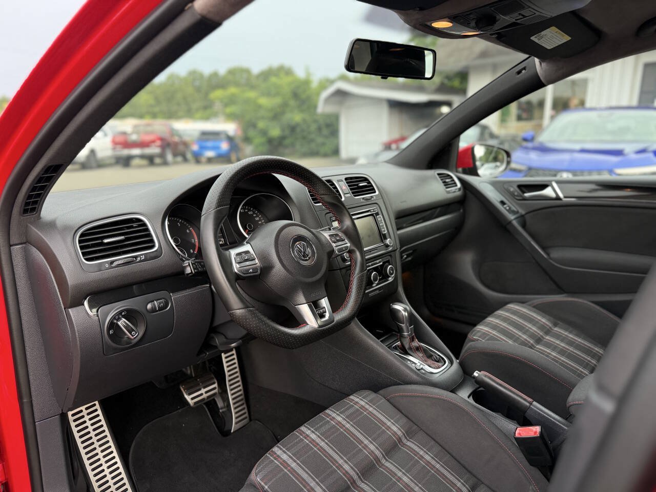 Used 2012 Volkswagen GTI 4-Door FWD image 10