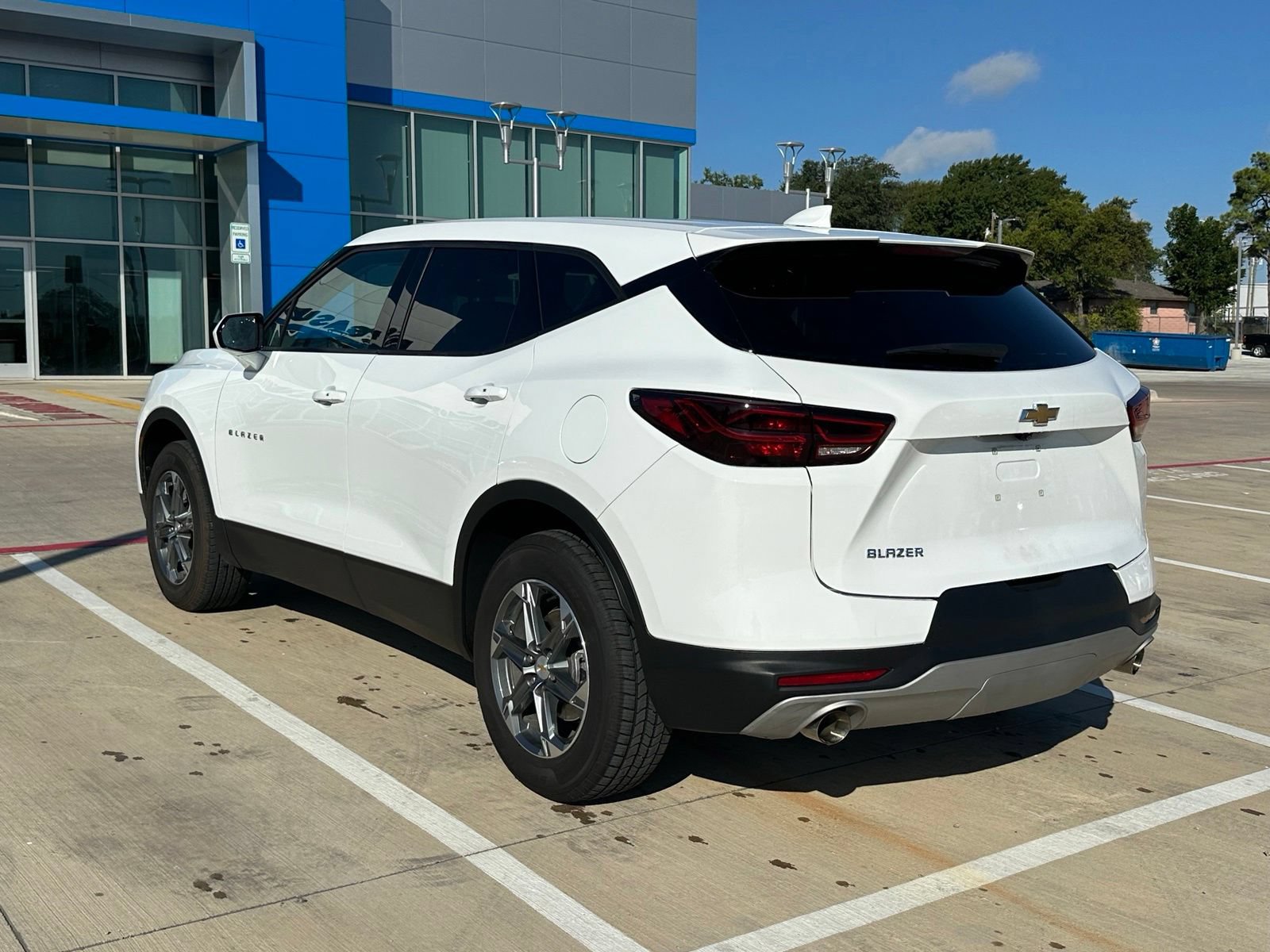 Used 2025 Chevrolet Blazer LT FWD video 3