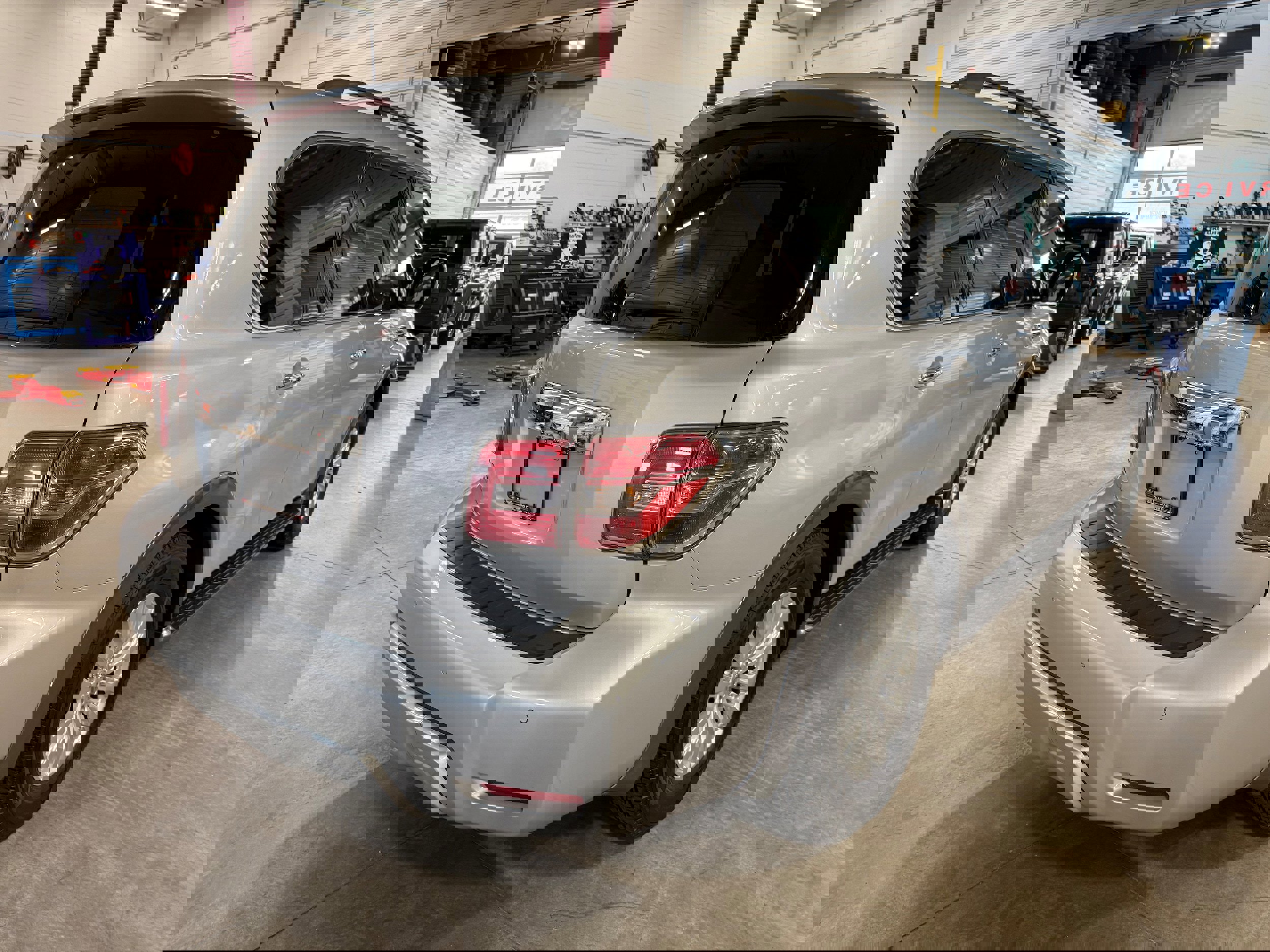 Used 2018 Nissan Armada SV w/ Driver Package image 27