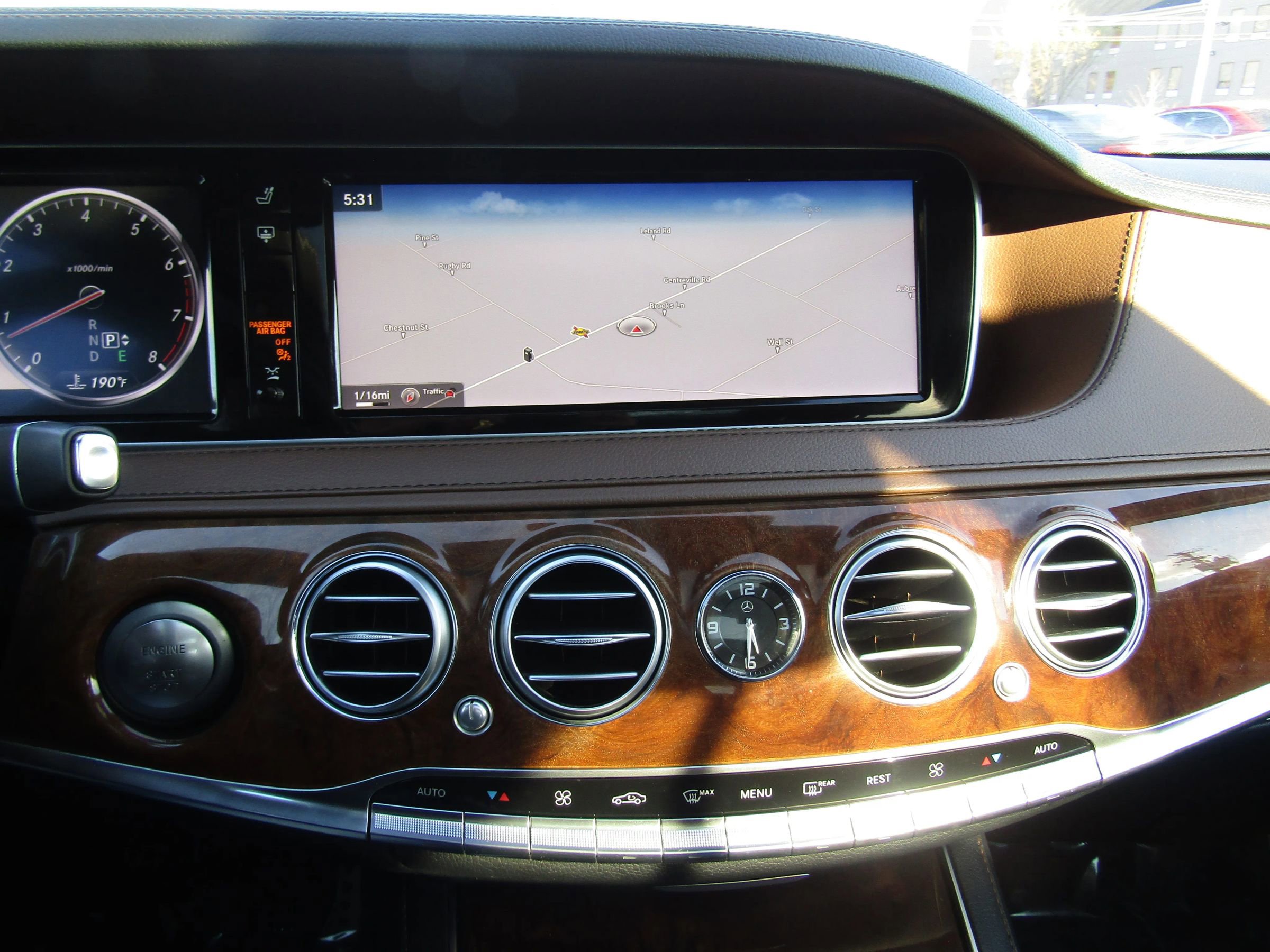 Used 2014 Mercedes-Benz S 550 Sedan w/ Sport Package w/ Sport Package image 30